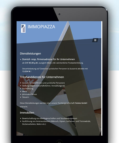 Tablet, das die Webseite der ImmoPiazza AG Treuhanddienste anzeigt