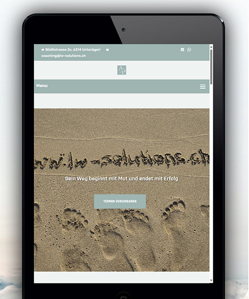 Tablet, das die Webseite der Life and Work Solutions anzeigt
